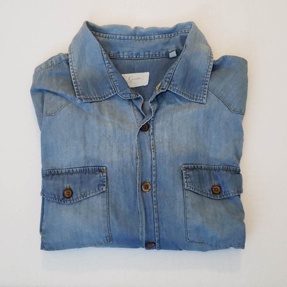 Men's denim shirt